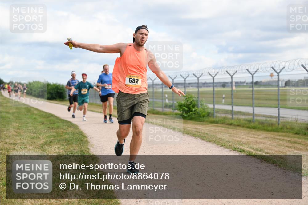 14.09.2025 - Airport Race Dr. Thomas Lammeyer http://msf.ph/oto/8864078 14.09.2025 12:04:02 Laufen 582 meine-sportfotos.de