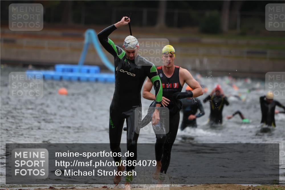 14.09.2025 - Stadtparktriathlon Michael Strokosch http://msf.ph/oto/8864079 14.09.2025 08:50:46 Schwimmen 314, 322, 365 meine-sportfotos.de