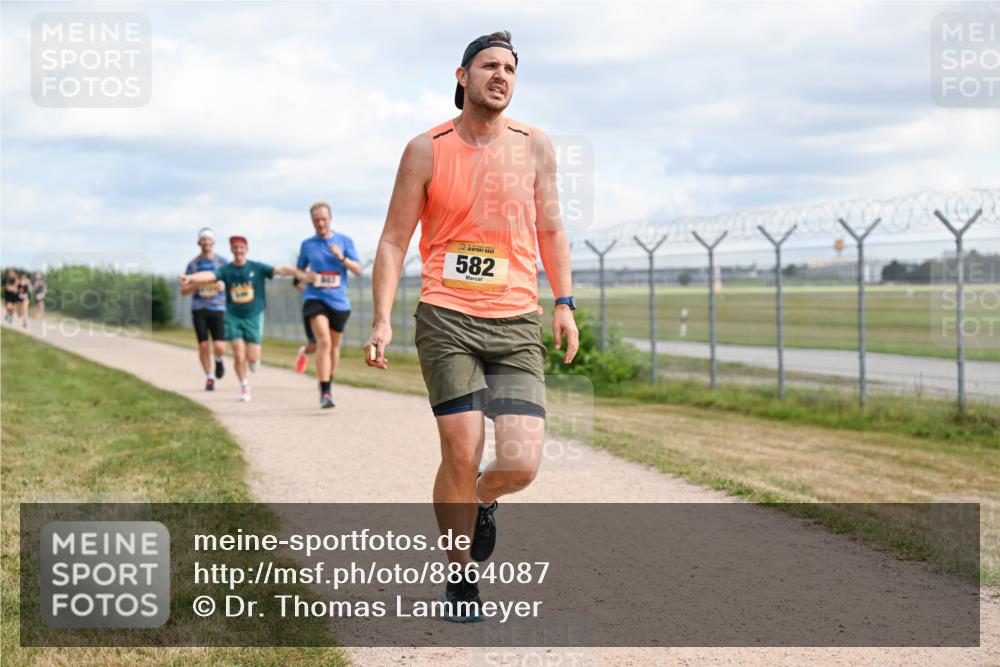 14.09.2025 - Airport Race Dr. Thomas Lammeyer http://msf.ph/oto/8864087 14.09.2025 12:04:02 Laufen 582 meine-sportfotos.de