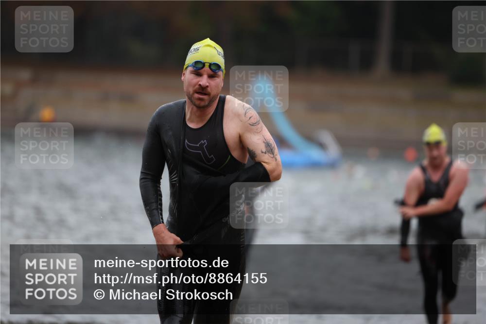 14.09.2025 - Stadtparktriathlon Michael Strokosch http://msf.ph/oto/8864155 14.09.2025 08:51:04 Schwimmen 361, 368, 374, 376 meine-sportfotos.de