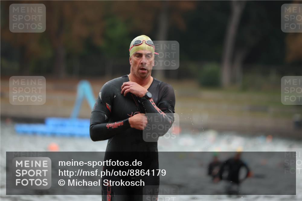 14.09.2025 - Stadtparktriathlon Michael Strokosch http://msf.ph/oto/8864179 14.09.2025 08:51:10 Schwimmen 339, 361, 376 meine-sportfotos.de