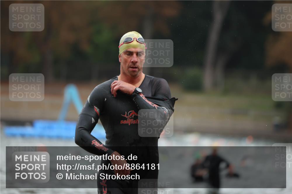 14.09.2025 - Stadtparktriathlon Michael Strokosch http://msf.ph/oto/8864181 14.09.2025 08:51:10 Schwimmen 339, 361, 376 meine-sportfotos.de
