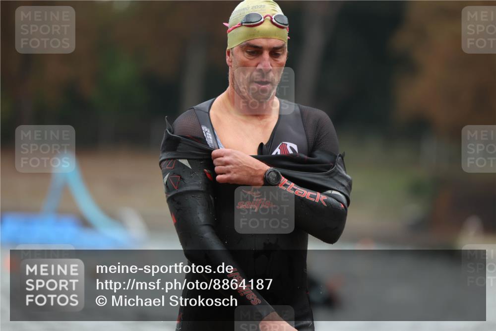 14.09.2025 - Stadtparktriathlon Michael Strokosch http://msf.ph/oto/8864187 14.09.2025 08:51:11 Schwimmen 339, 361, 376 meine-sportfotos.de
