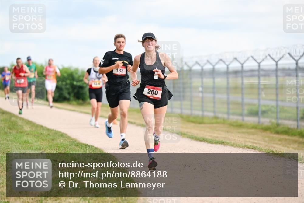 14.09.2025 - Airport Race Dr. Thomas Lammeyer http://msf.ph/oto/8864188 14.09.2025 12:04:14 Laufen 1341, 133, 200 meine-sportfotos.de