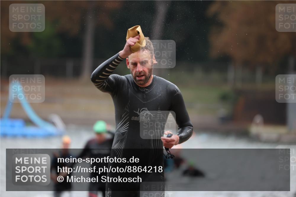 14.09.2025 - Stadtparktriathlon Michael Strokosch http://msf.ph/oto/8864218 14.09.2025 08:51:22 Schwimmen 301, 318, 339, 340, 350 meine-sportfotos.de
