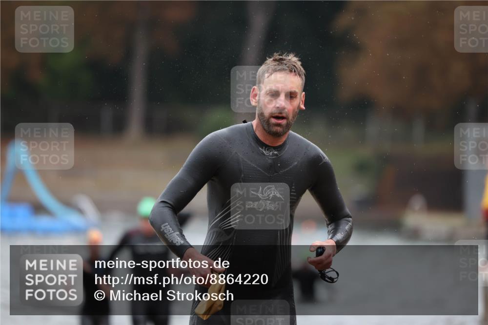 14.09.2025 - Stadtparktriathlon Michael Strokosch http://msf.ph/oto/8864220 14.09.2025 08:51:23 Schwimmen 301, 318, 339, 340, 350 meine-sportfotos.de