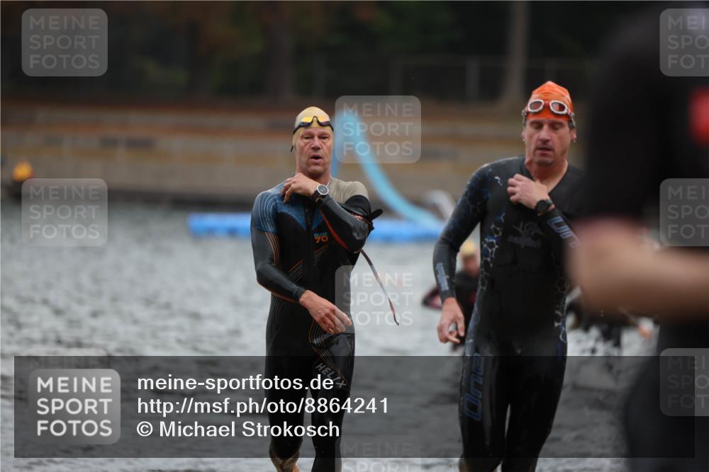14.09.2025 - Stadtparktriathlon Michael Strokosch http://msf.ph/oto/8864241 14.09.2025 08:51:29 Schwimmen 301, 318, 324, 340, 347, 350, 354, 373 meine-sportfotos.de