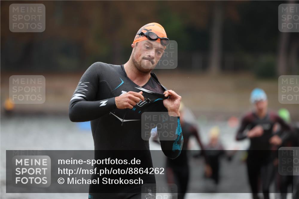 14.09.2025 - Stadtparktriathlon Michael Strokosch http://msf.ph/oto/8864262 14.09.2025 08:51:34 Schwimmen 318, 324, 340, 345, 347, 354, 370, 373, 375 meine-sportfotos.de