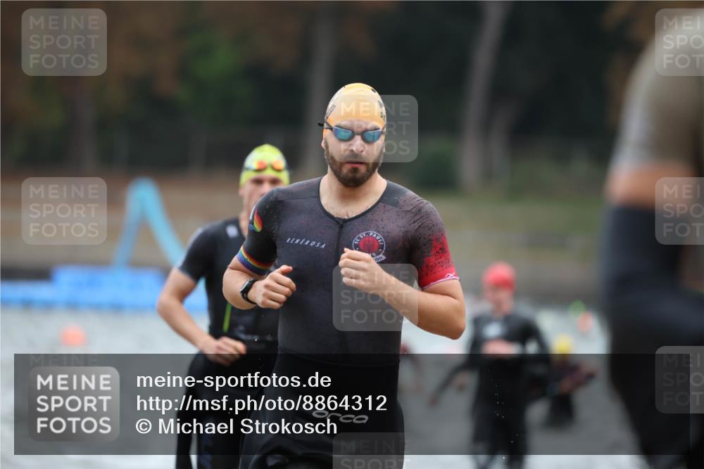 14.09.2025 - Stadtparktriathlon Michael Strokosch http://msf.ph/oto/8864312 14.09.2025 08:51:47 Schwimmen 304, 323, 326, 333, 342, 345, 352, 358, 362, 363, 370, 371, 375 meine-sportfotos.de