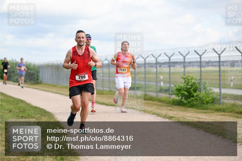 14.09.2025 - Airport Race Dr. Thomas Lammeyer http://msf.ph/oto/8864316 14.09.2025 12:04:22 Laufen 1193, 799 meine-sportfotos.de