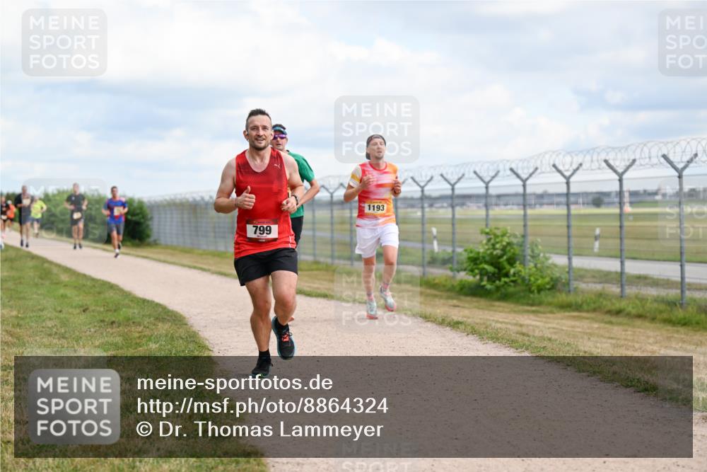 14.09.2025 - Airport Race Dr. Thomas Lammeyer http://msf.ph/oto/8864324 14.09.2025 12:04:23 Laufen 799, 1193 meine-sportfotos.de