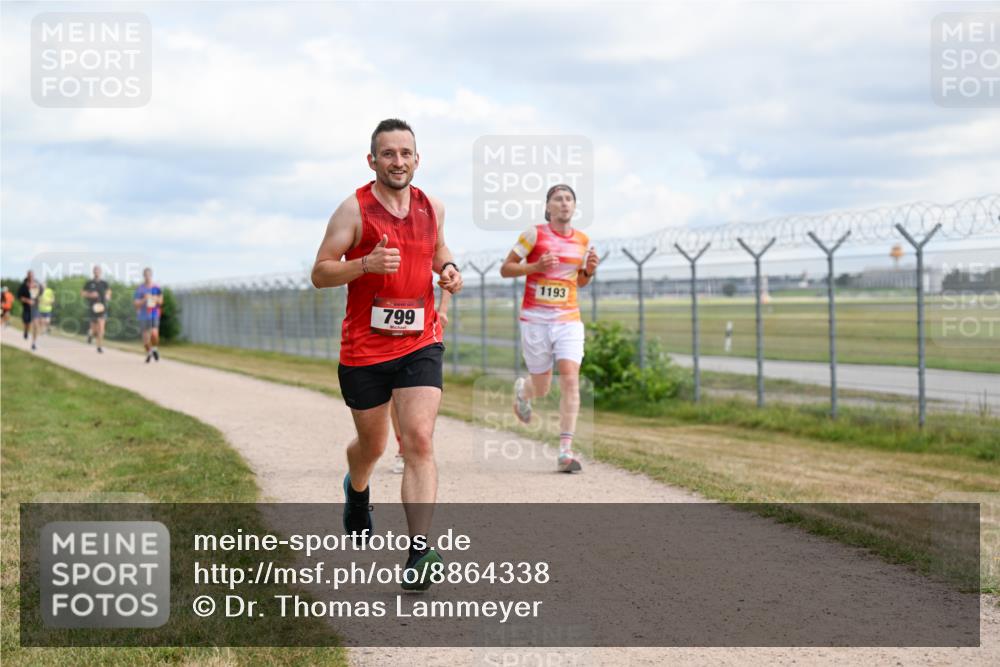 14.09.2025 - Airport Race Dr. Thomas Lammeyer http://msf.ph/oto/8864338 14.09.2025 12:04:24 Laufen 799, 1193 meine-sportfotos.de