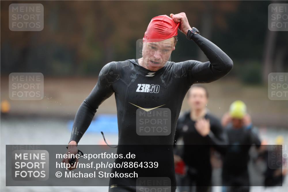 14.09.2025 - Stadtparktriathlon Michael Strokosch http://msf.ph/oto/8864339 14.09.2025 08:51:52 Schwimmen 304, 326, 333, 342, 352, 358, 362, 363, 371 meine-sportfotos.de
