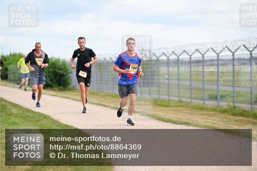 14.09.2025 - Airport Race Dr. Thomas Lammeyer http://msf.ph/oto/8864369 14.09.2025 12:04:29 Laufen 1506, 345, 1045, 105 meine-sportfotos.de