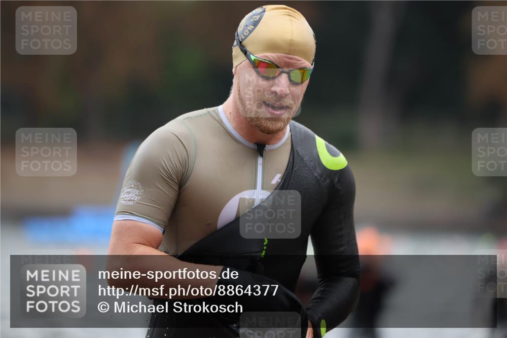 14.09.2025 - Stadtparktriathlon Michael Strokosch http://msf.ph/oto/8864377 14.09.2025 08:52:01 Schwimmen 304, 328, 333, 337, 341, 342, 358, 366, 372, 451 meine-sportfotos.de
