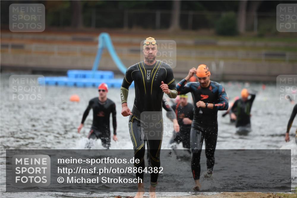 14.09.2025 - Stadtparktriathlon Michael Strokosch http://msf.ph/oto/8864382 14.09.2025 08:52:03 Schwimmen 304, 327, 328, 337, 341, 342, 366, 372, 451 meine-sportfotos.de