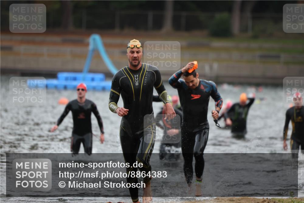 14.09.2025 - Stadtparktriathlon Michael Strokosch http://msf.ph/oto/8864383 14.09.2025 08:52:03 Schwimmen 304, 327, 328, 337, 341, 342, 366, 372, 451 meine-sportfotos.de
