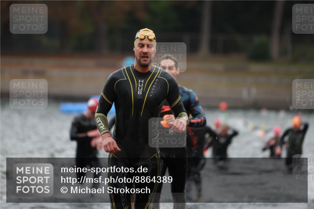 14.09.2025 - Stadtparktriathlon Michael Strokosch http://msf.ph/oto/8864389 14.09.2025 08:52:05 Schwimmen 327, 328, 337, 341, 366, 372, 451 meine-sportfotos.de