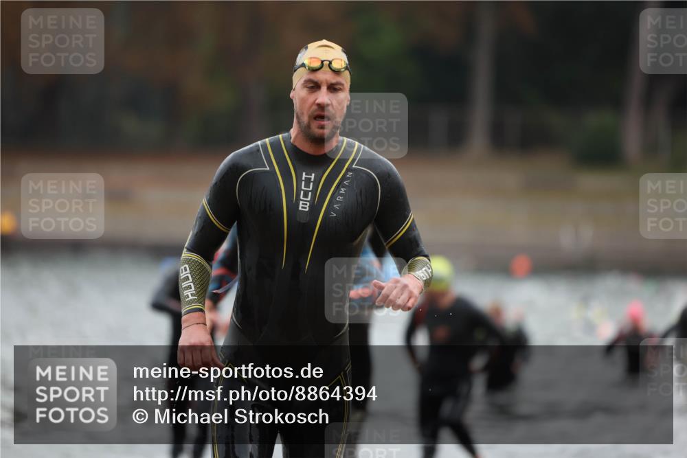 14.09.2025 - Stadtparktriathlon Michael Strokosch http://msf.ph/oto/8864394 14.09.2025 08:52:05 Schwimmen 327, 328, 337, 341, 366, 372, 451 meine-sportfotos.de