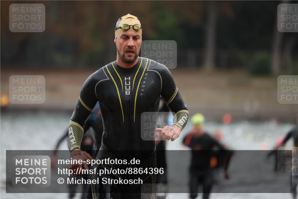 14.09.2025 - Stadtparktriathlon Michael Strokosch http://msf.ph/oto/8864396 14.09.2025 08:52:06 Schwimmen 327, 328, 337, 341, 366, 372, 451 meine-sportfotos.de