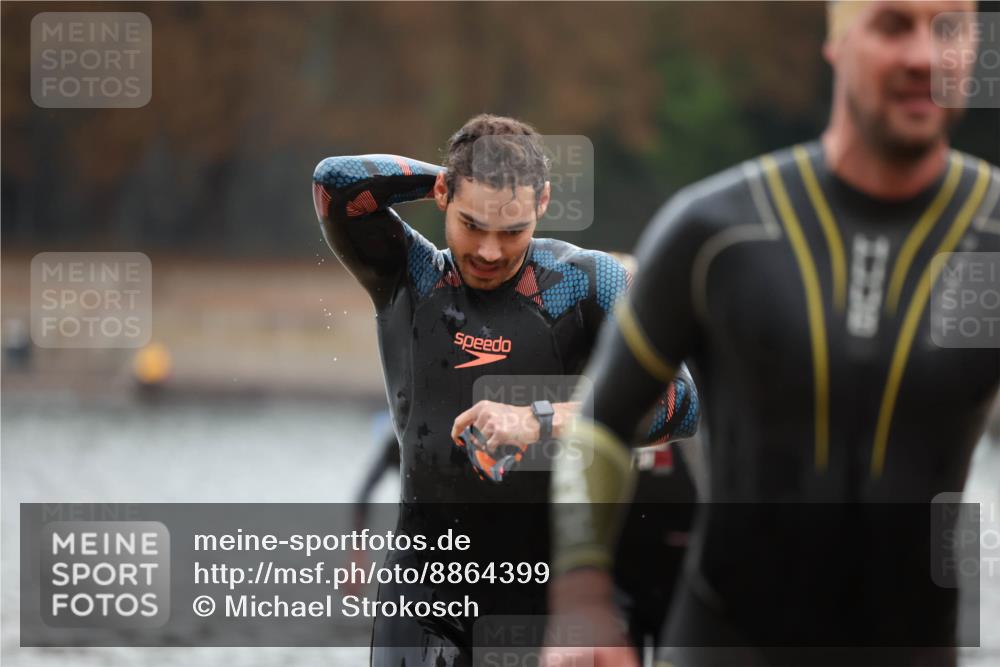 14.09.2025 - Stadtparktriathlon Michael Strokosch http://msf.ph/oto/8864399 14.09.2025 08:52:07 Schwimmen 316, 325, 327, 328, 337, 341, 366, 372, 451 meine-sportfotos.de