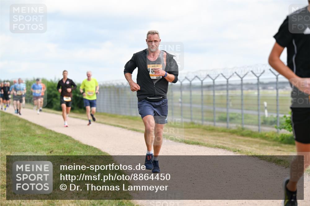 14.09.2025 - Airport Race Dr. Thomas Lammeyer http://msf.ph/oto/8864450 14.09.2025 12:04:34 Laufen 1506 meine-sportfotos.de