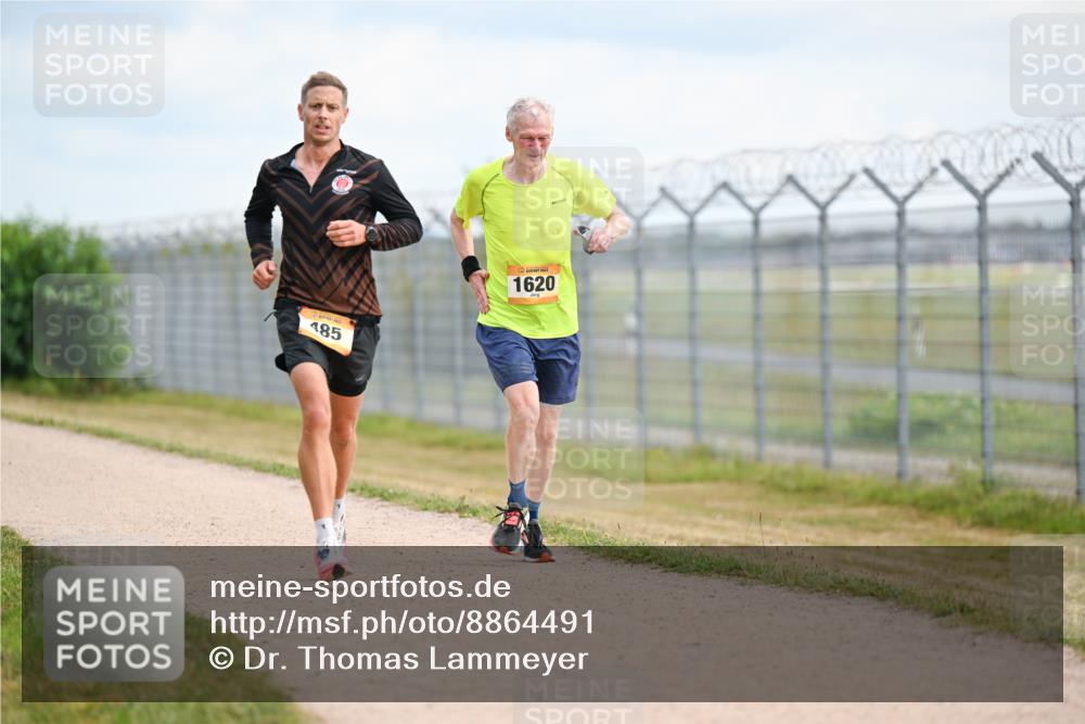 14.09.2025 - Airport Race Dr. Thomas Lammeyer http://msf.ph/oto/8864491 14.09.2025 12:04:38 Laufen 485, 1620 meine-sportfotos.de