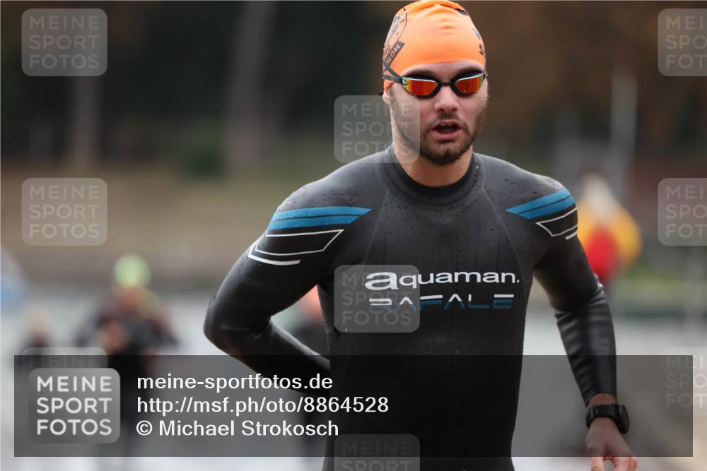 14.09.2025 - Stadtparktriathlon Michael Strokosch http://msf.ph/oto/8864528 14.09.2025 08:52:41 Schwimmen 320, 321, 336, 348, 353, 360, 369 meine-sportfotos.de