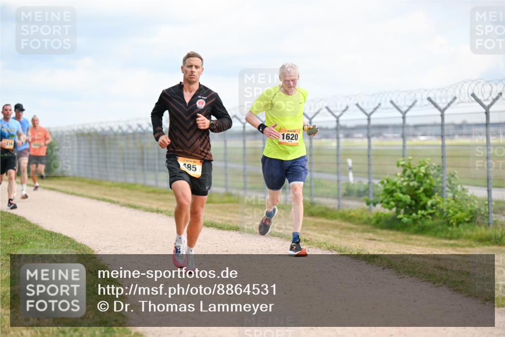 14.09.2025 - Airport Race Dr. Thomas Lammeyer http://msf.ph/oto/8864531 14.09.2025 12:04:40 Laufen 136, 485, 1620 meine-sportfotos.de
