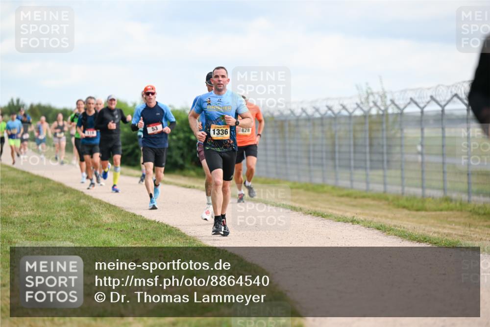 14.09.2025 - Airport Race Dr. Thomas Lammeyer http://msf.ph/oto/8864540 14.09.2025 12:04:41 Laufen 53, 1336, 1828 meine-sportfotos.de