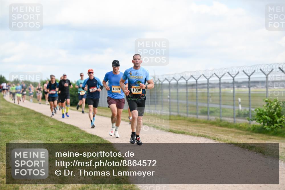 14.09.2025 - Airport Race Dr. Thomas Lammeyer http://msf.ph/oto/8864572 14.09.2025 12:04:43 Laufen 1869, 1336 meine-sportfotos.de