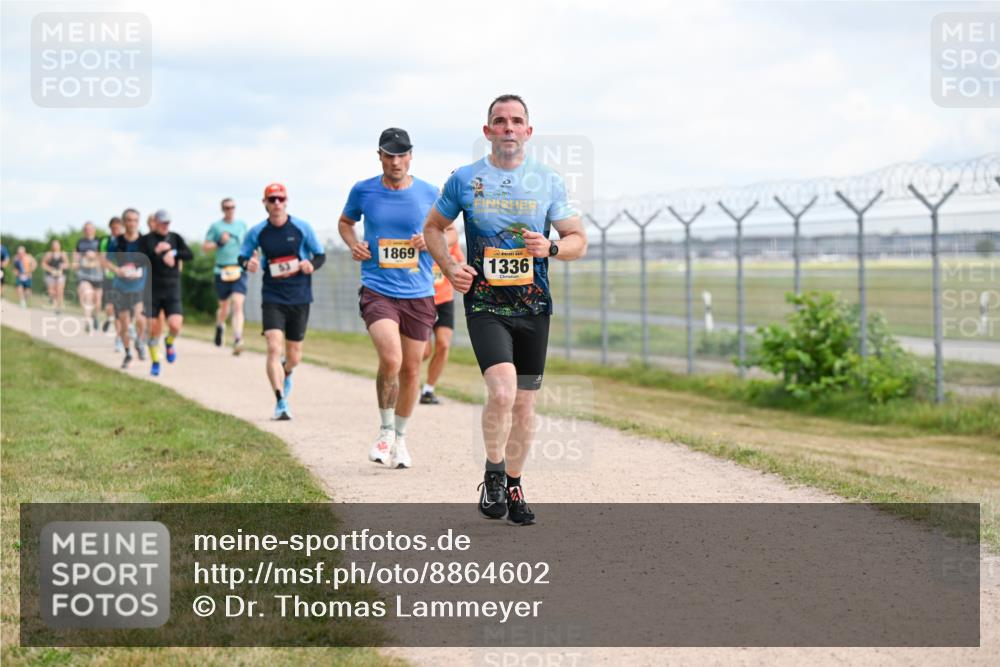 14.09.2025 - Airport Race Dr. Thomas Lammeyer http://msf.ph/oto/8864602 14.09.2025 12:04:44 Laufen 29, 21, 1869, 1336 meine-sportfotos.de