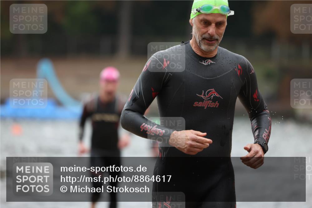 14.09.2025 - Stadtparktriathlon Michael Strokosch http://msf.ph/oto/8864617 14.09.2025 08:53:13 Schwimmen 303, 306, 317, 359, 367, 378 meine-sportfotos.de