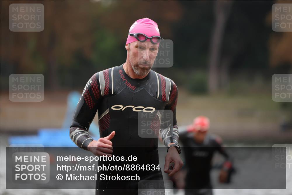 14.09.2025 - Stadtparktriathlon Michael Strokosch http://msf.ph/oto/8864634 14.09.2025 08:53:16 Schwimmen 317, 359, 378 meine-sportfotos.de