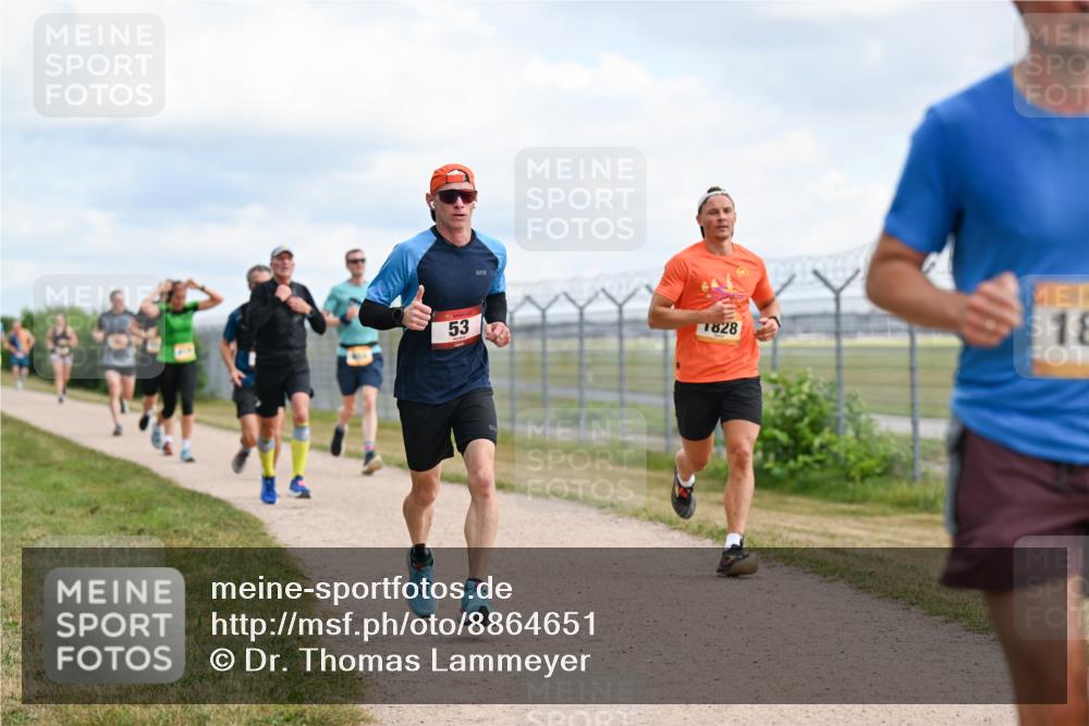 14.09.2025 - Airport Race Dr. Thomas Lammeyer http://msf.ph/oto/8864651 14.09.2025 12:04:47 Laufen 53, 1828, 18 meine-sportfotos.de