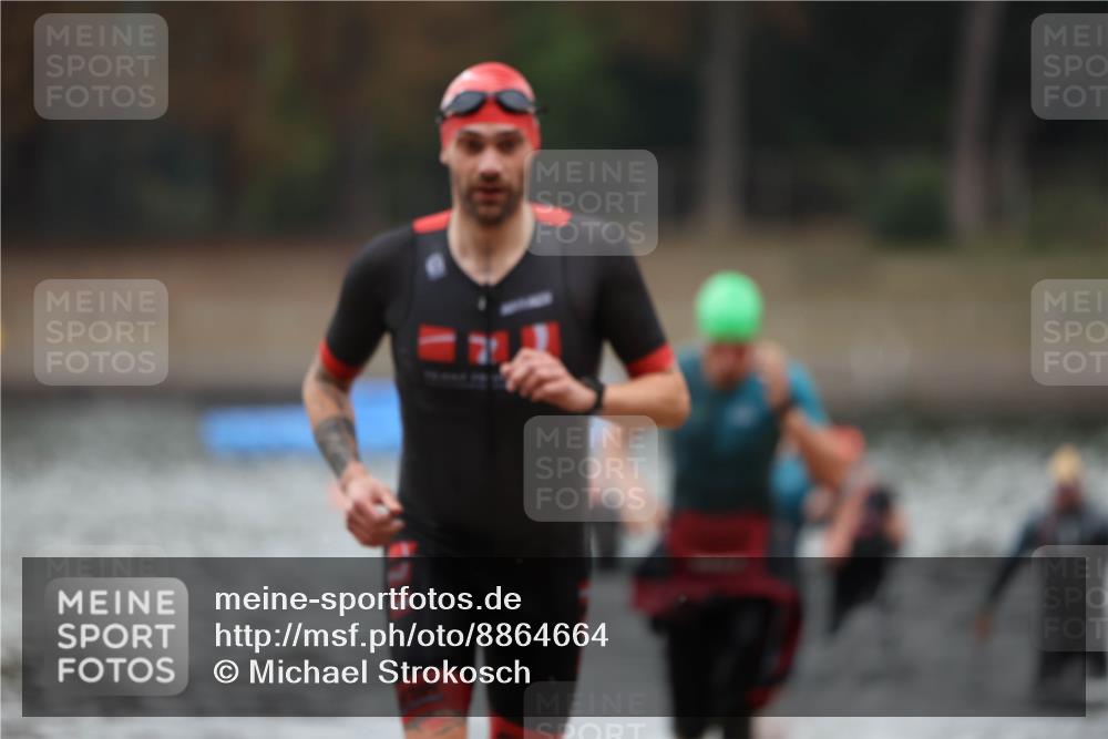 14.09.2025 - Stadtparktriathlon Michael Strokosch http://msf.ph/oto/8864664 14.09.2025 08:53:28 Schwimmen 346, 356, 357, 476, 480 meine-sportfotos.de