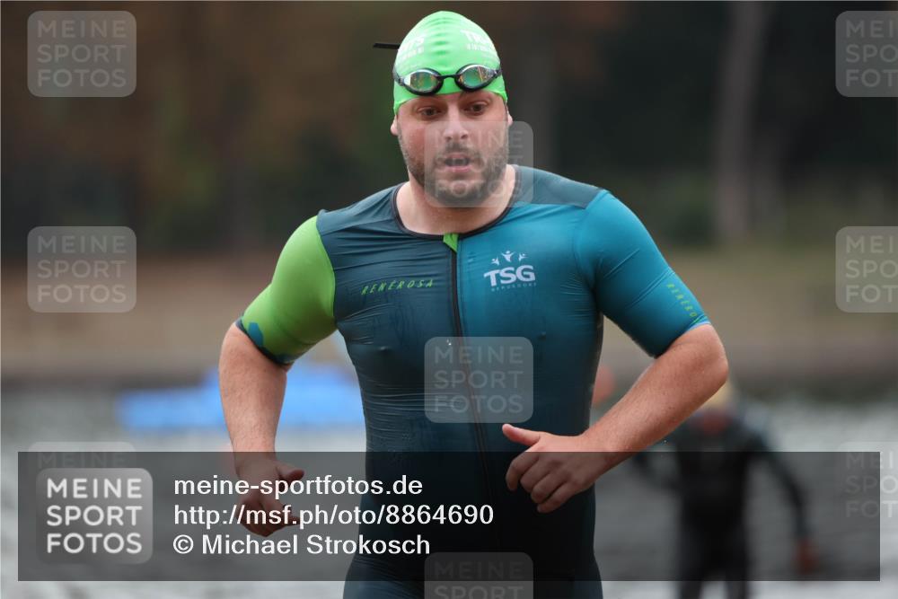 14.09.2025 - Stadtparktriathlon Michael Strokosch http://msf.ph/oto/8864690 14.09.2025 08:53:35 Schwimmen 312, 346, 356, 480 meine-sportfotos.de