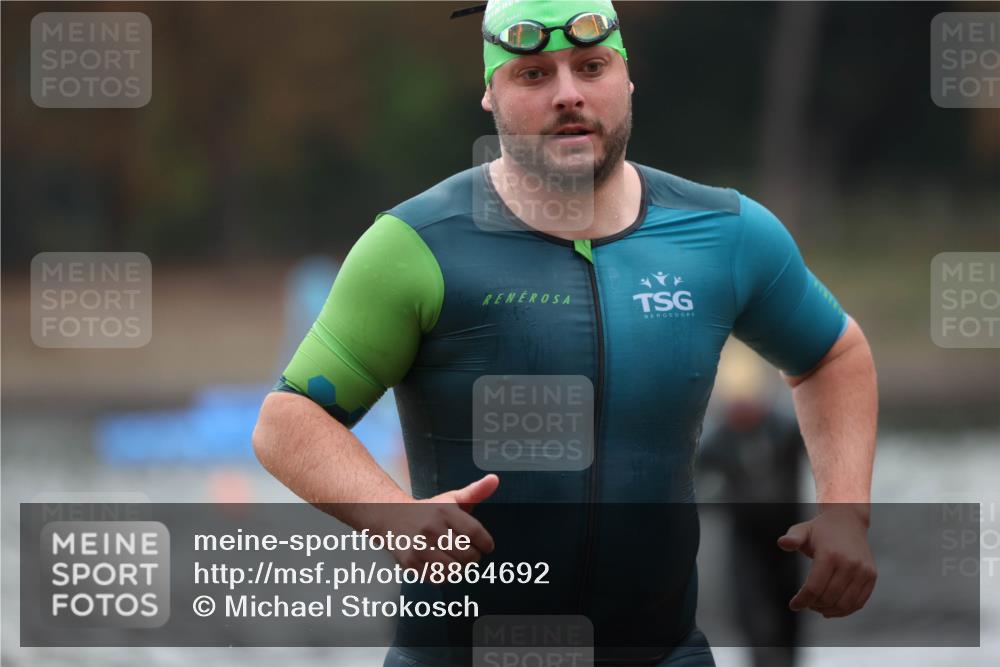 14.09.2025 - Stadtparktriathlon Michael Strokosch http://msf.ph/oto/8864692 14.09.2025 08:53:35 Schwimmen 312, 346, 356, 480 meine-sportfotos.de