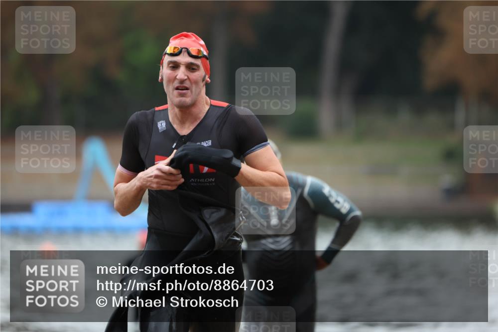 14.09.2025 - Stadtparktriathlon Michael Strokosch http://msf.ph/oto/8864703 14.09.2025 08:53:38 Schwimmen 312, 346, 480 meine-sportfotos.de