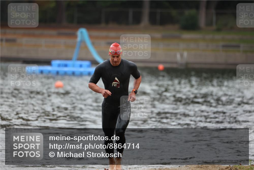 14.09.2025 - Stadtparktriathlon Michael Strokosch http://msf.ph/oto/8864714 14.09.2025 08:53:43 Schwimmen 312, 346 meine-sportfotos.de