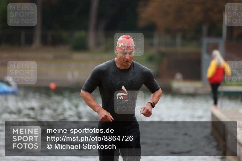 14.09.2025 - Stadtparktriathlon Michael Strokosch http://msf.ph/oto/8864726 14.09.2025 08:53:46 Schwimmen 312 meine-sportfotos.de