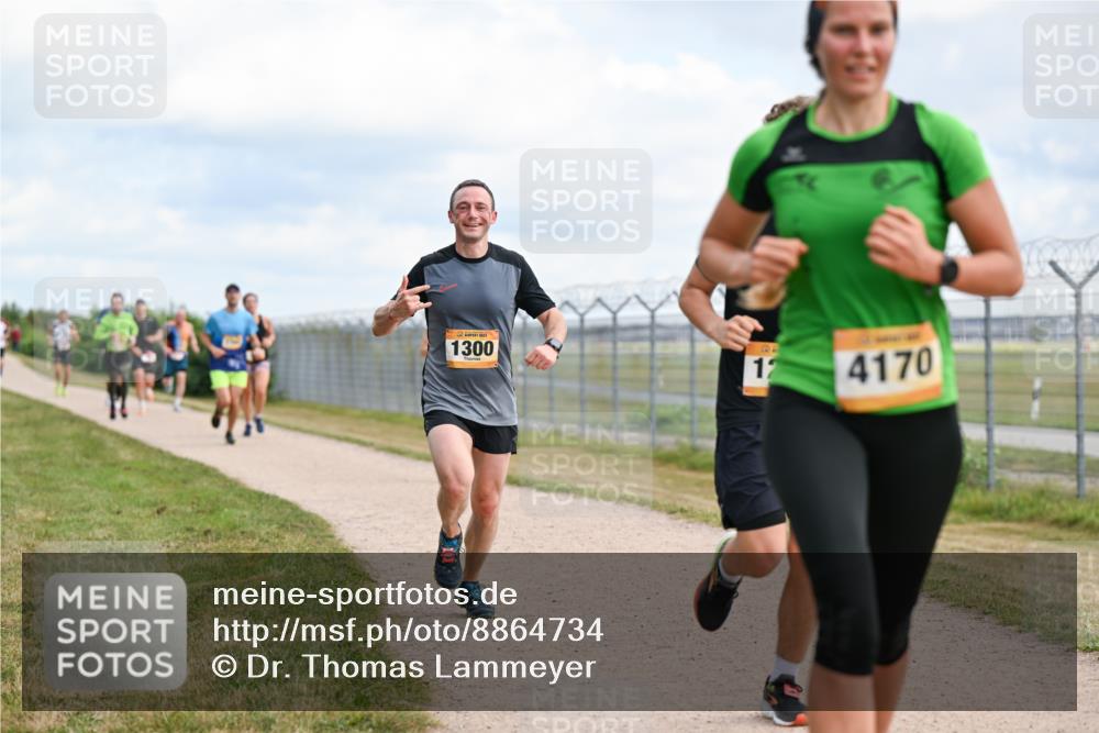 14.09.2025 - Airport Race Dr. Thomas Lammeyer http://msf.ph/oto/8864734 14.09.2025 12:04:53 Laufen 1300, 12, 4170 meine-sportfotos.de