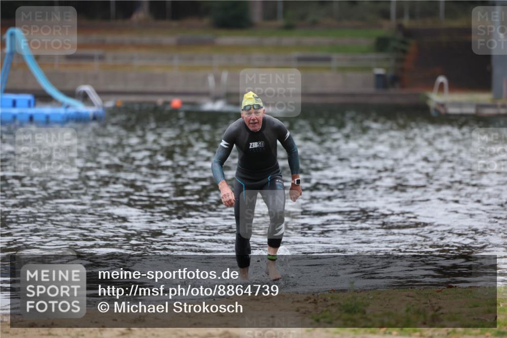 14.09.2025 - Stadtparktriathlon Michael Strokosch http://msf.ph/oto/8864739 14.09.2025 08:54:22 Schwimmen 302 meine-sportfotos.de