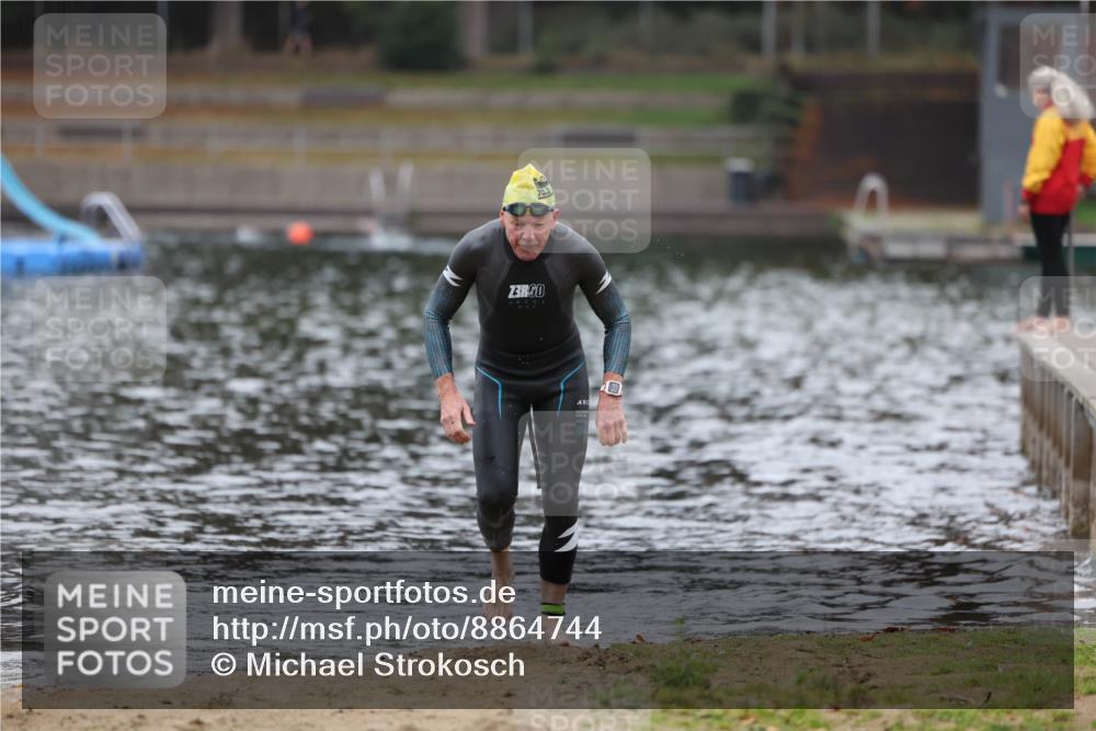 14.09.2025 - Stadtparktriathlon Michael Strokosch http://msf.ph/oto/8864744 14.09.2025 08:54:23 Schwimmen 302 meine-sportfotos.de