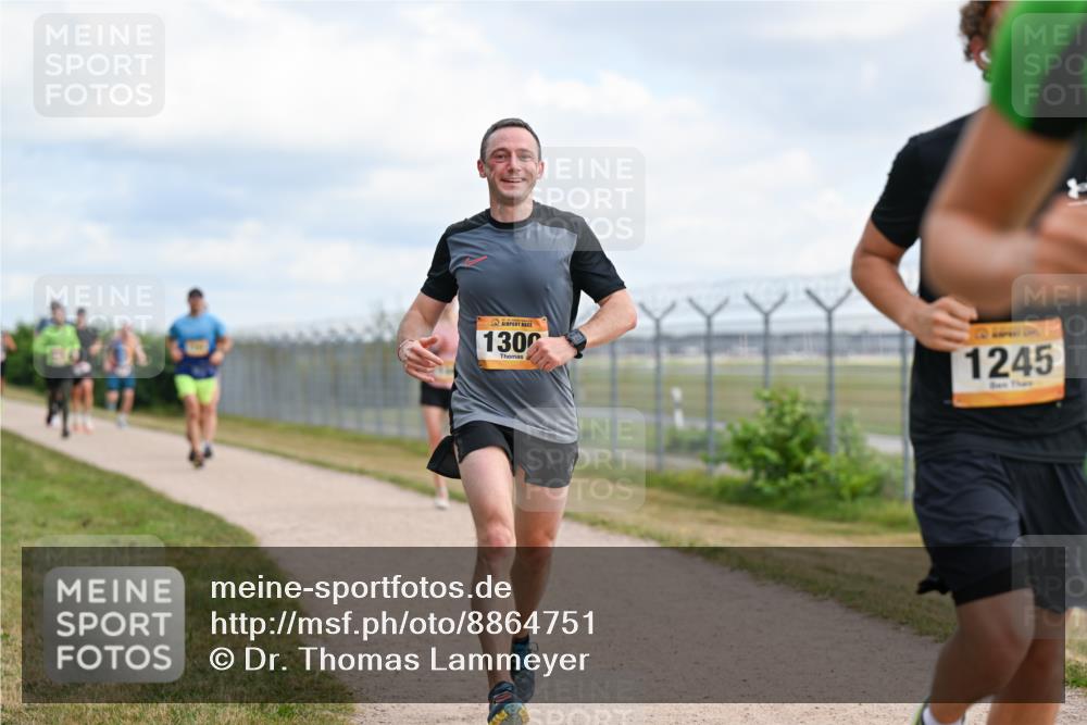 14.09.2025 - Airport Race Dr. Thomas Lammeyer http://msf.ph/oto/8864751 14.09.2025 12:04:54 Laufen 1300, 1245 meine-sportfotos.de