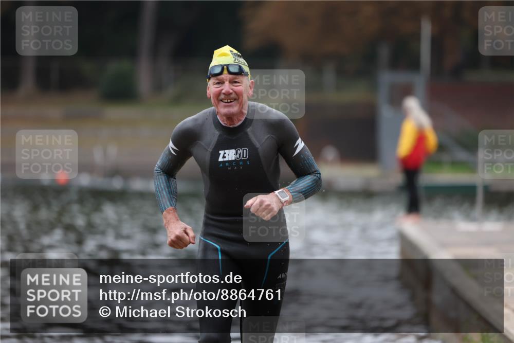 14.09.2025 - Stadtparktriathlon Michael Strokosch http://msf.ph/oto/8864761 14.09.2025 08:54:27 Schwimmen 302 meine-sportfotos.de