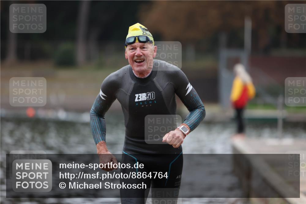 14.09.2025 - Stadtparktriathlon Michael Strokosch http://msf.ph/oto/8864764 14.09.2025 08:54:28 Schwimmen 302 meine-sportfotos.de