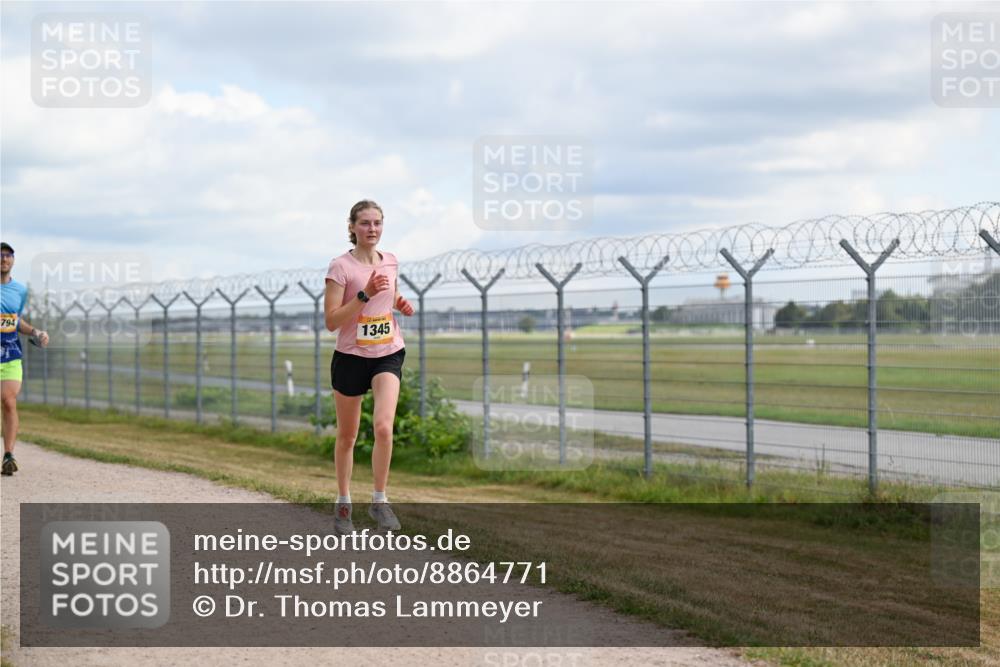 14.09.2025 - Airport Race Dr. Thomas Lammeyer http://msf.ph/oto/8864771 14.09.2025 12:04:56 Laufen 794, 1345 meine-sportfotos.de