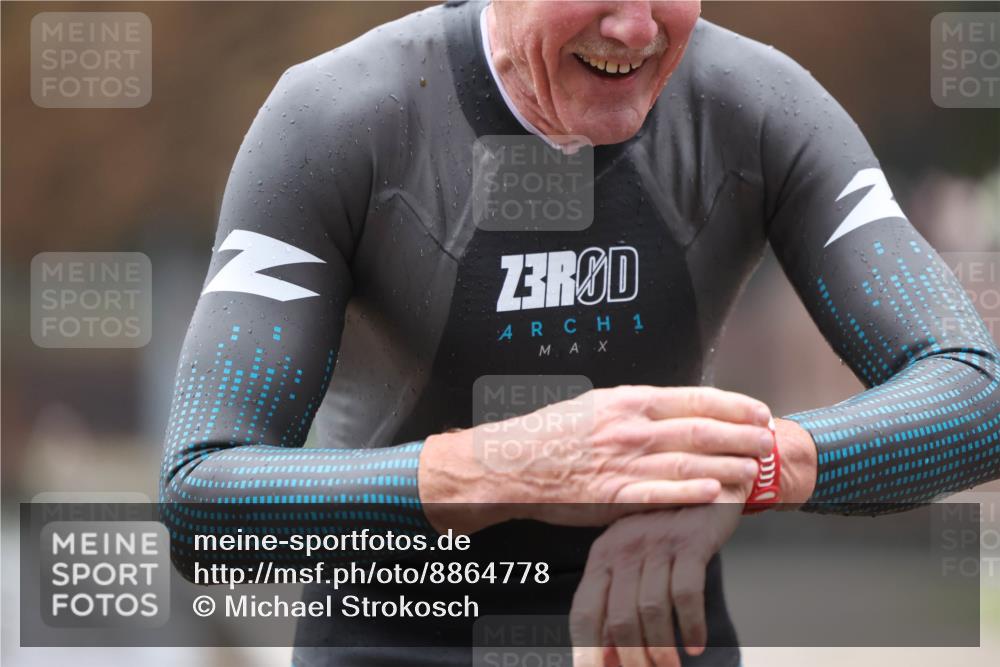14.09.2025 - Stadtparktriathlon Michael Strokosch http://msf.ph/oto/8864778 14.09.2025 08:54:31 Schwimmen 302 meine-sportfotos.de