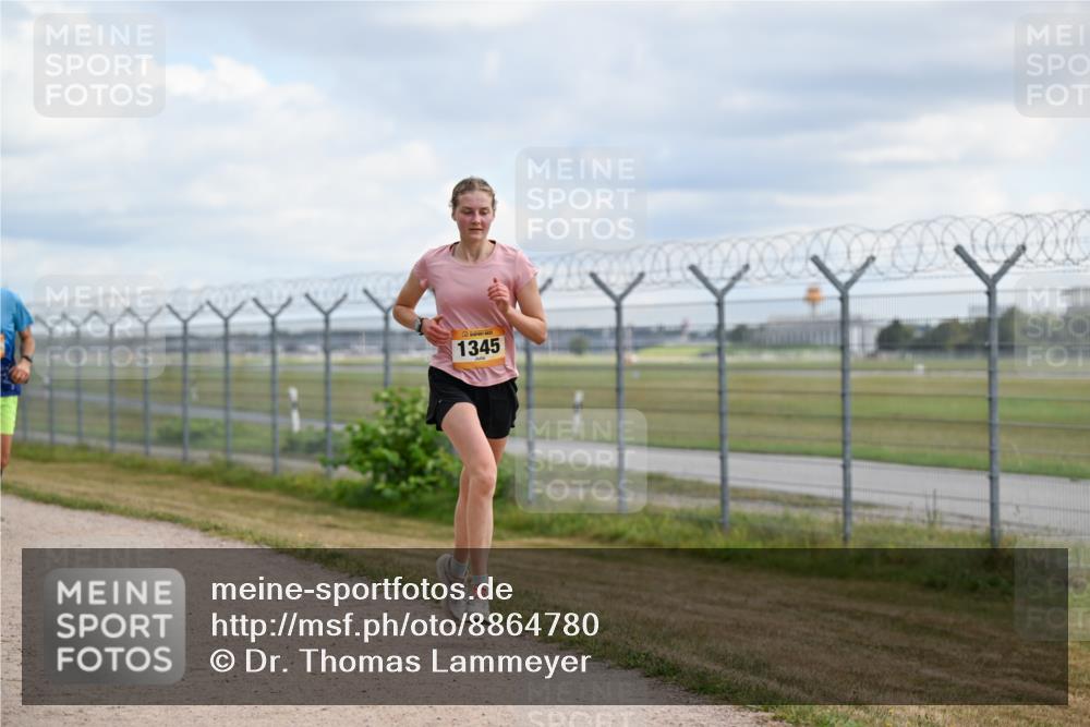 14.09.2025 - Airport Race Dr. Thomas Lammeyer http://msf.ph/oto/8864780 14.09.2025 12:04:57 Laufen 1345 meine-sportfotos.de
